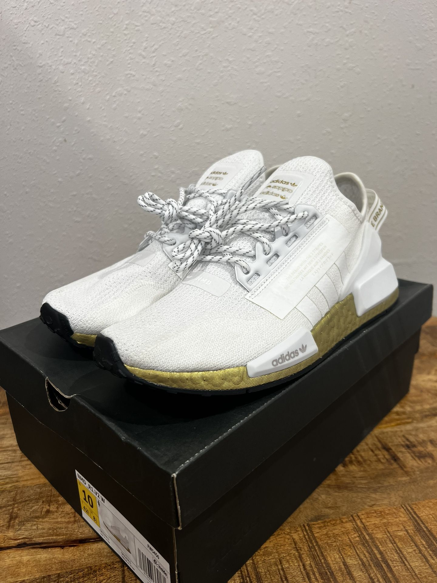 Adidas Nmd R1 V2 Adidas Streifen La Marque Adidas Women's Nmd R1