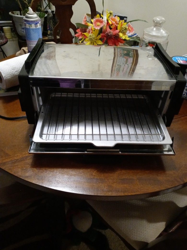 Toastmaster Broiler New