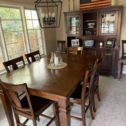 Bar Height Table and Chairs