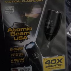 New Atomic Beam USA Adjustable Focus 5 Mode Flashlight