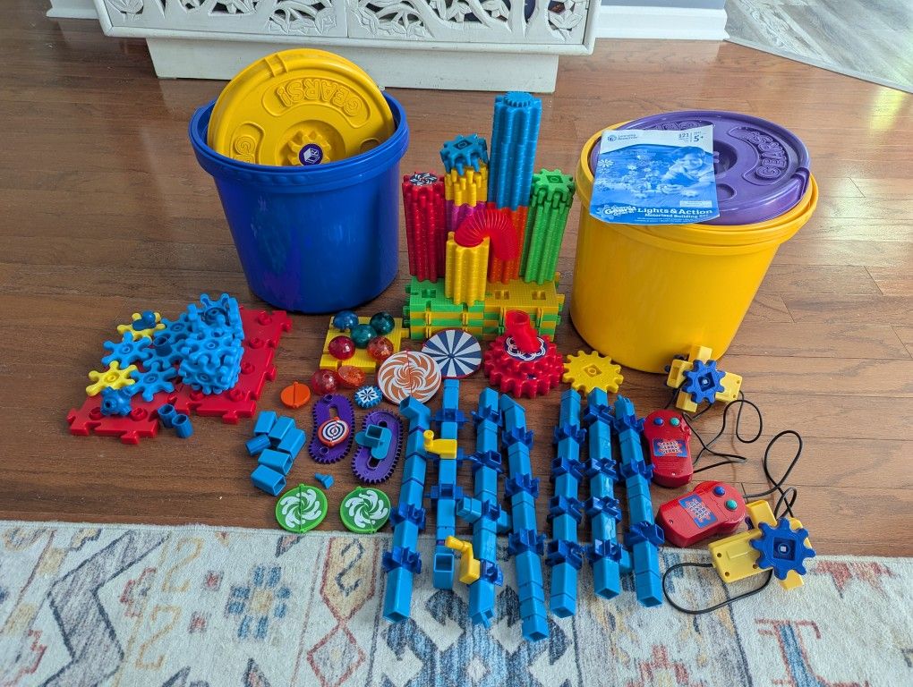 Learning Resources Gears! Gears! Lights and Actions Motorized Building Set (2)+