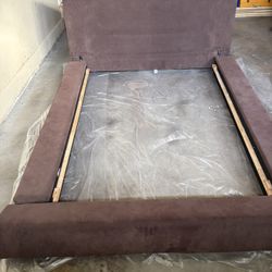 Free Bed Frame - Full Size Upholstered Platform 