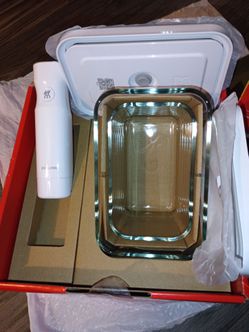 BRAND NEW, Vacuum Sealer Food Saver.