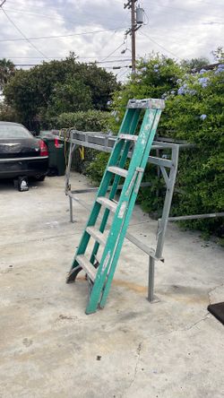 Ladder 6ft tall