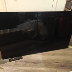 55" Sony TV w Remote 