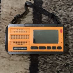 📻 Emergency Hand Crank Radio – Works Great!