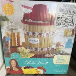Pioneer Woman 4-Quart Ice Cream Maker – New in Box (Sweet Rose Design)