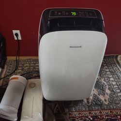 Honeywell 10000 BTU Portable Air Conditioner