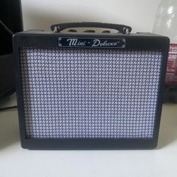 Fender Mini Deluxe Electric Guitar Amp