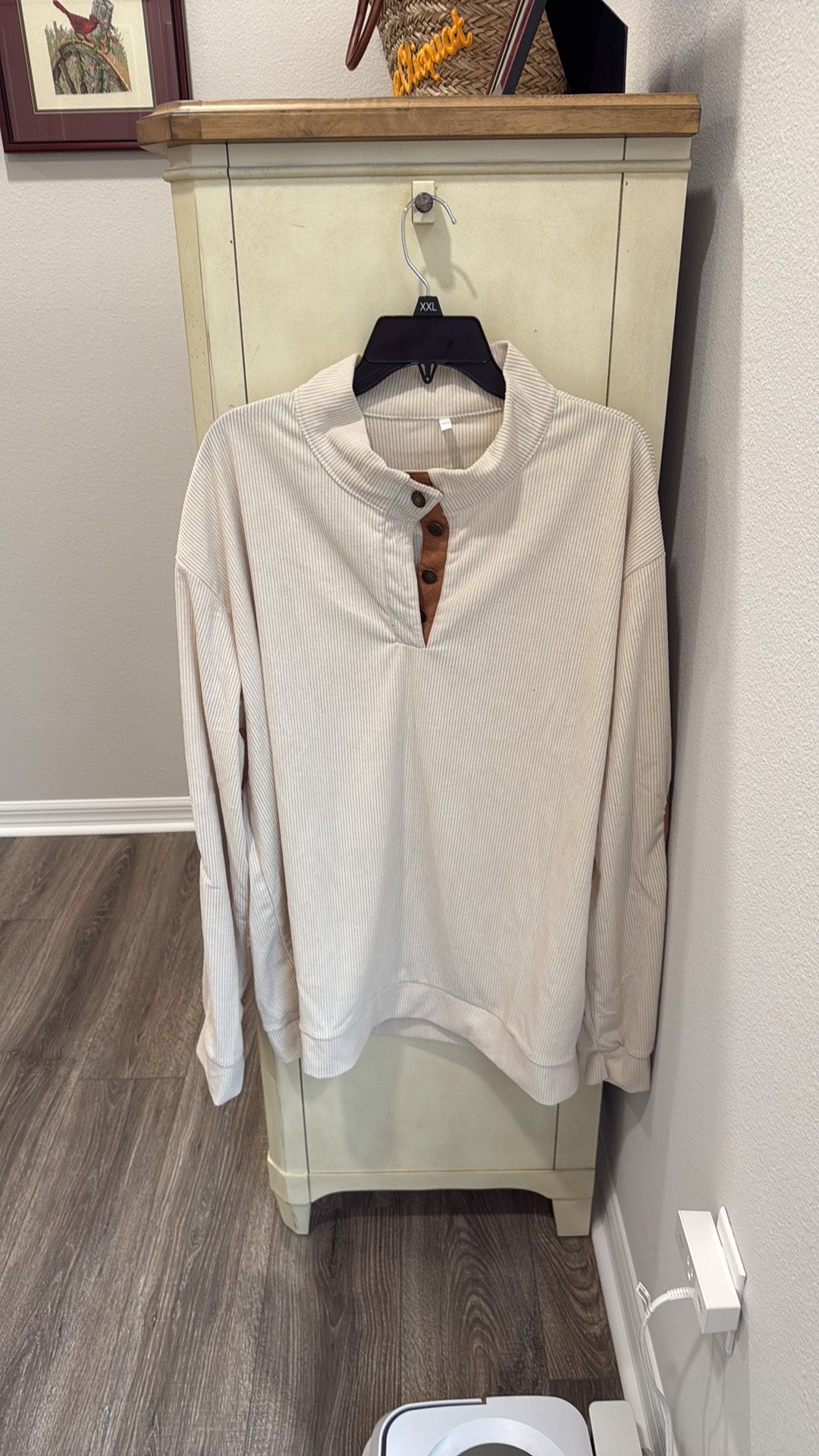 Men’s Outdoor Casual Standard Collar Long Sleeve Sweatshirt.