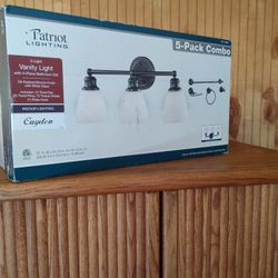 Patriot Cayden  - Vanity Light And Bathroom Set New!