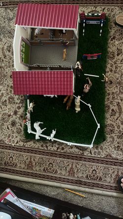 Schliech Horse Barn Fence Stalls Everything 