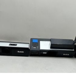 TWO VINTAGE KODAK CAMERAS INSTAMATIC 20 AND KODAK INSTAMATIC 
