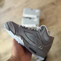 GS Air Jordan 5 Retro Wolf Grey Size 6.5y/7y