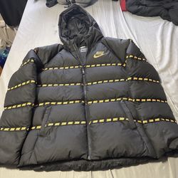 NIKE Youth Down Filled Hooded Jacket Youth XL 