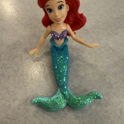 Disney Hasbro The Little Mermaid Ariel Mini Doll Figurine Glitter Tail