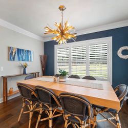 Beautiful Table & 8 Serena And Lily Chairs 