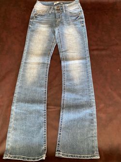 No Boundaries women’s flared/bootcut jeans, size 00