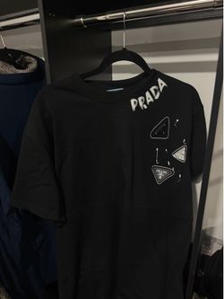 Prada T Shirt