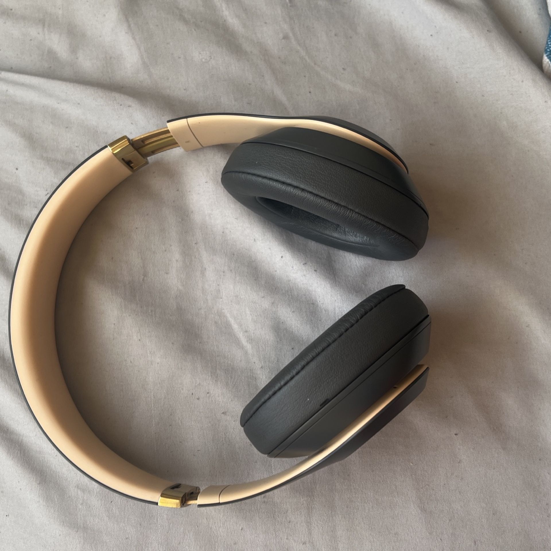 Beats Studio 3