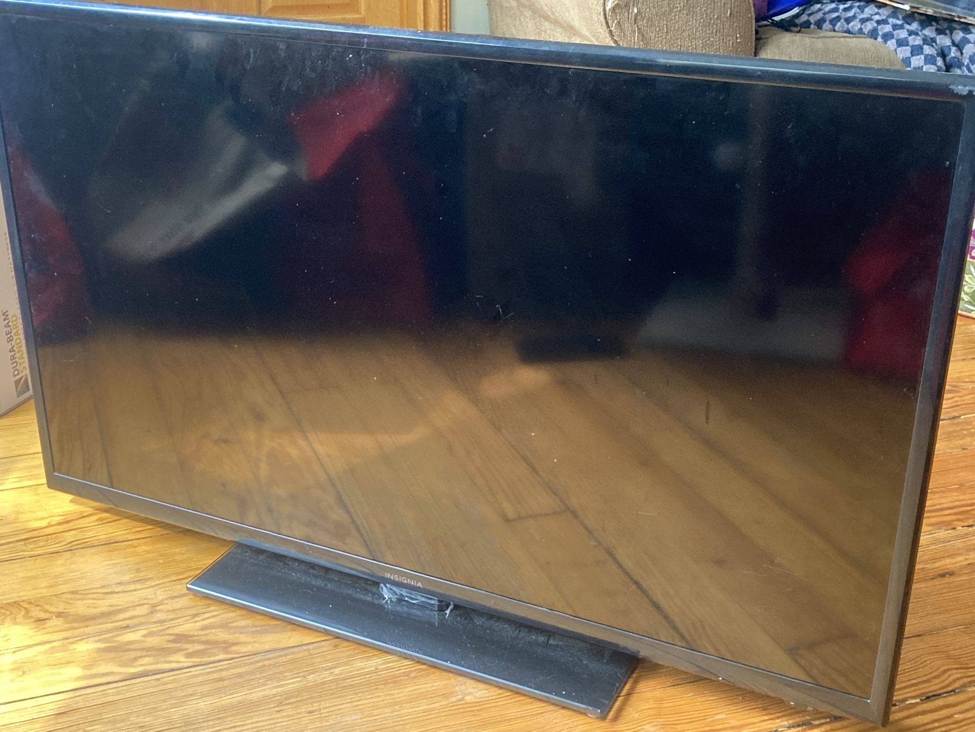 INSIGNIA 43 Inch HDTV