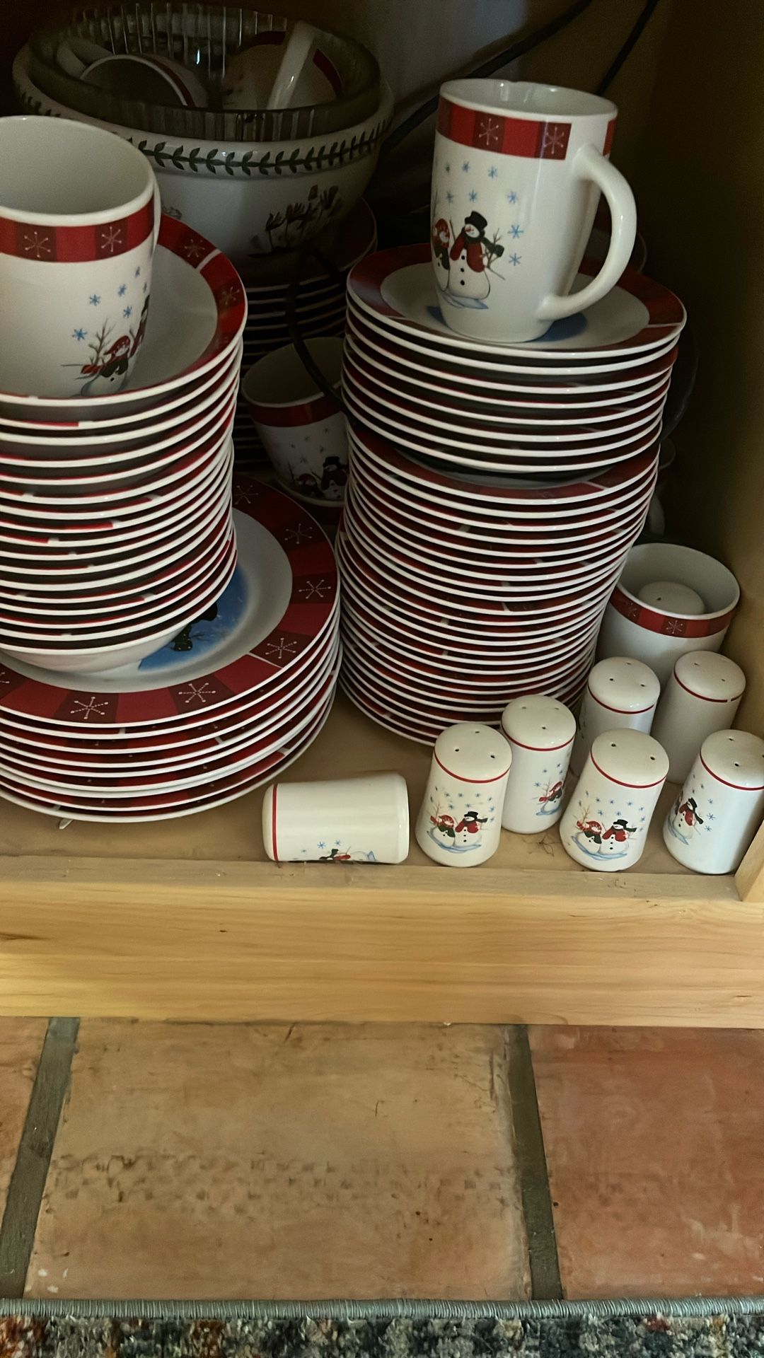 Christmas Dishes For 20 Plates,bowls,cups. Not Plastic. It’s China