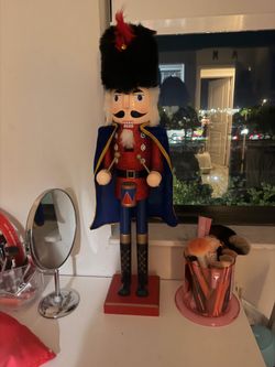 Decorative Nutcracker Soldier Figurine