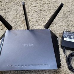 Nighthawk (R7000) Dual-Band WiFi Router