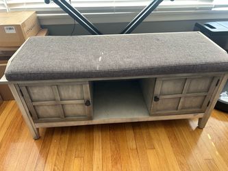 Entry storage accent bench