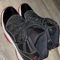 Jordan 11 Retro Playoffs Bred (2019) (GS)