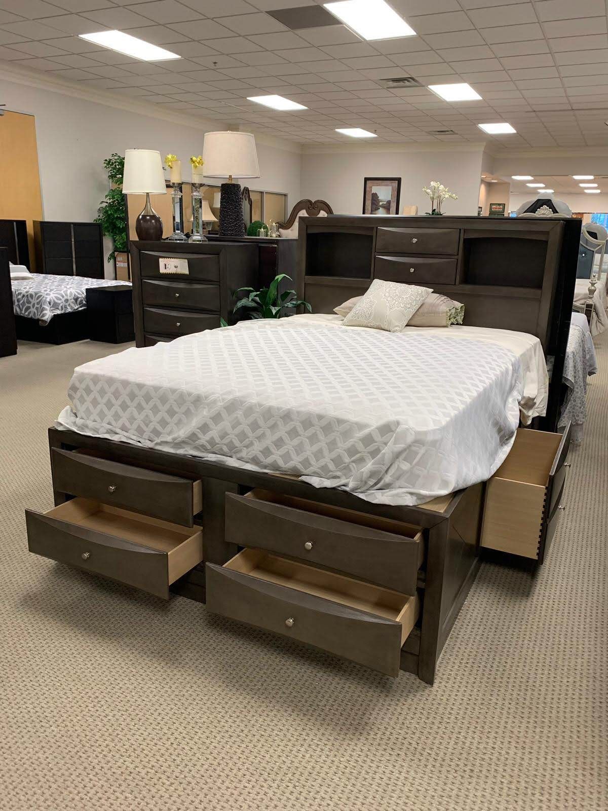 Emily Queen storage bed -$39 Down Payment/Online/Same-Day Delivery