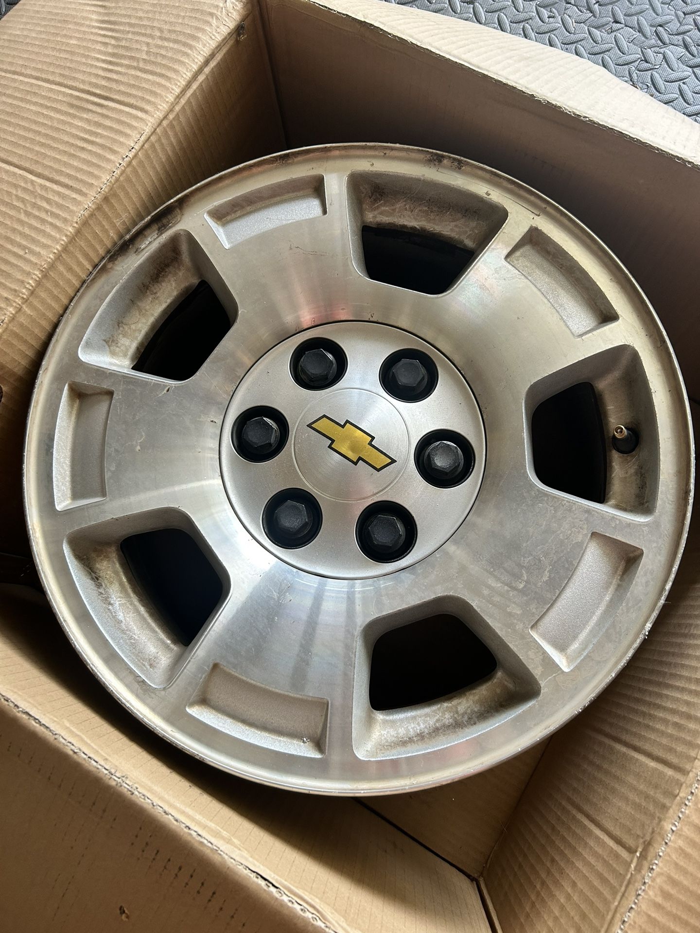 Chevy Tahoe Wheels