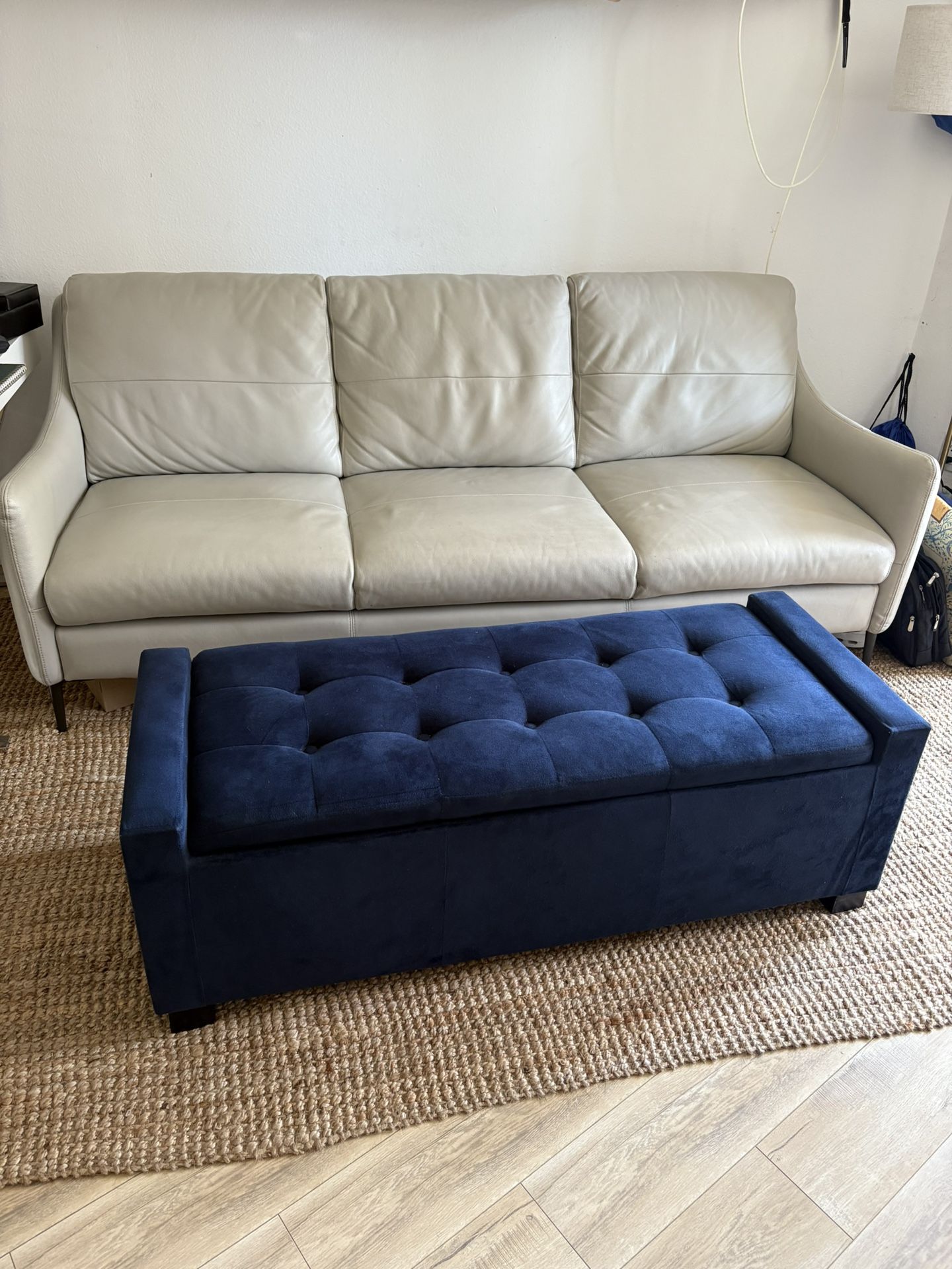 Storage ottoman