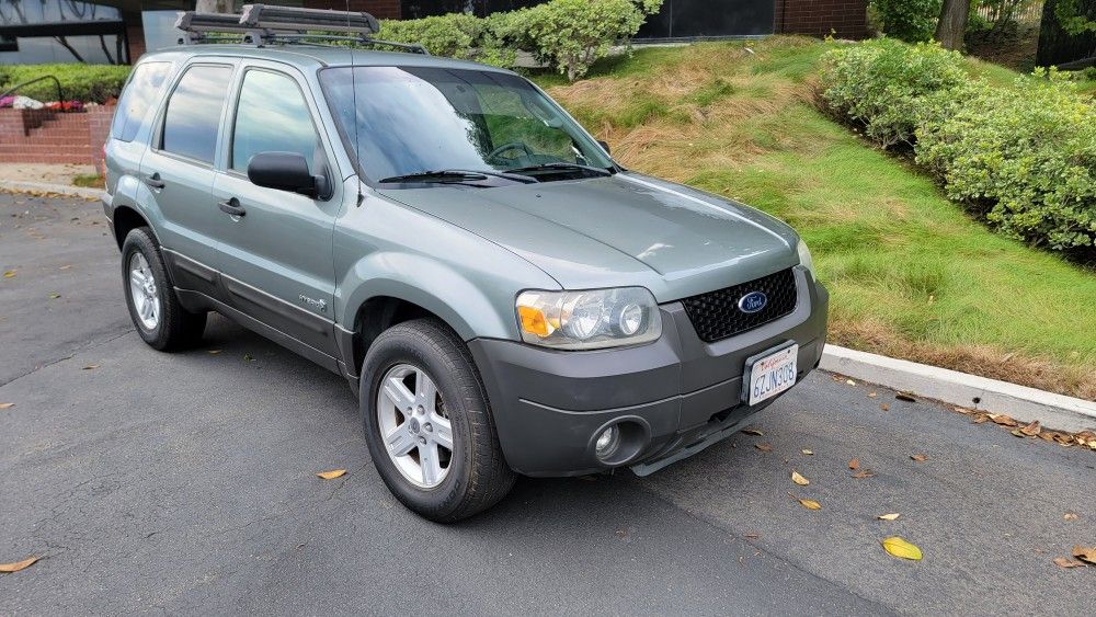 2005 Ford Escape Hybrid