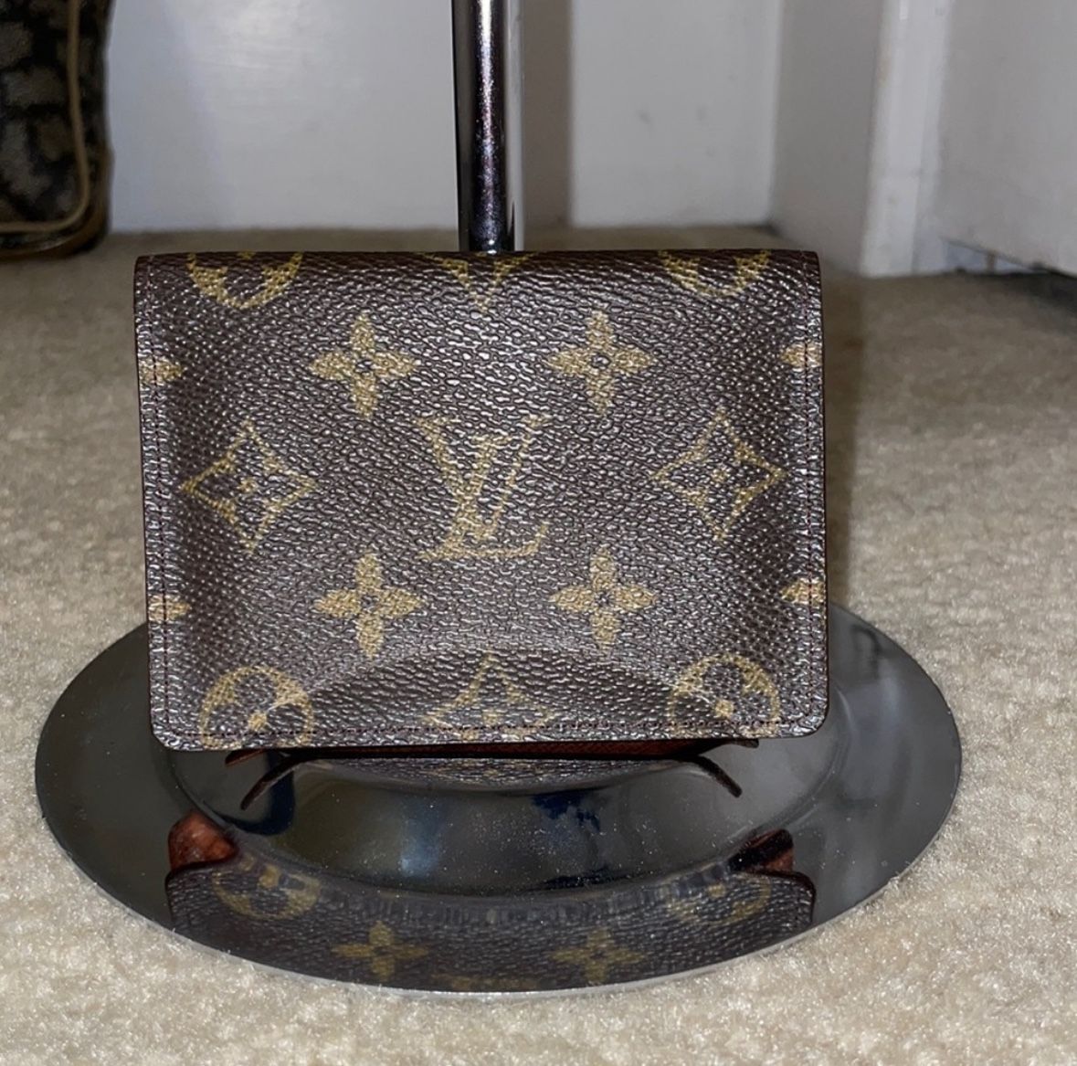 Louis Vuitton Mono Card Case “authentic”