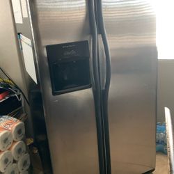 Frigidaire Refrigerator