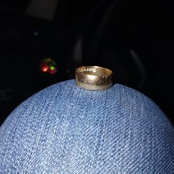 14k Solid Gold Ring 
