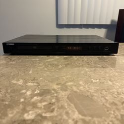 YAMAHA  DVD