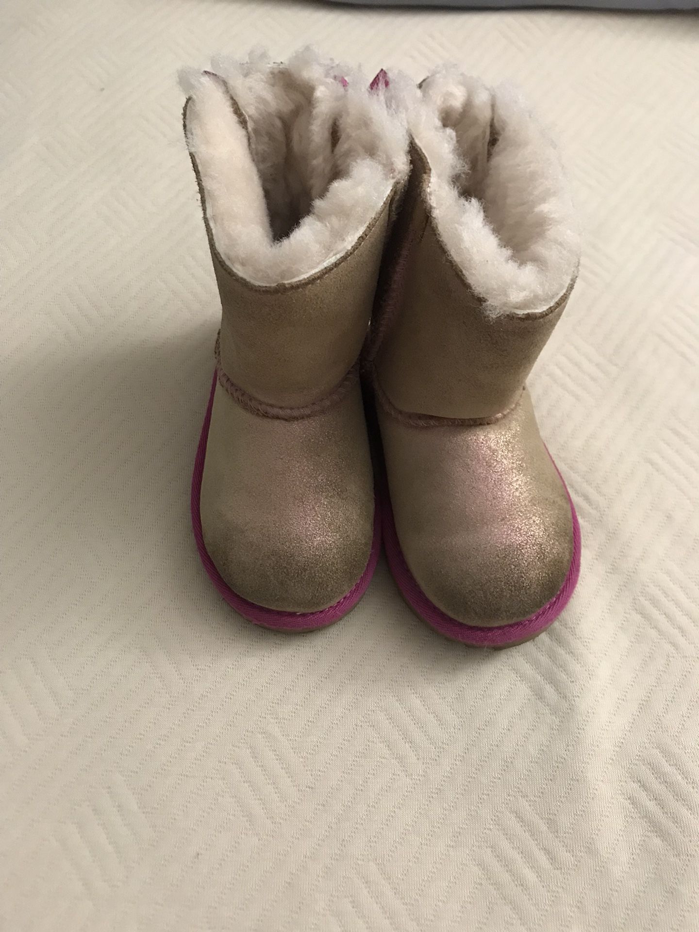 UGG Boots Toddler Size 8