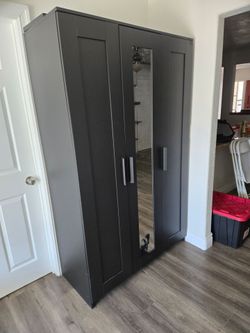 BRIMNES Wardrobe in Black