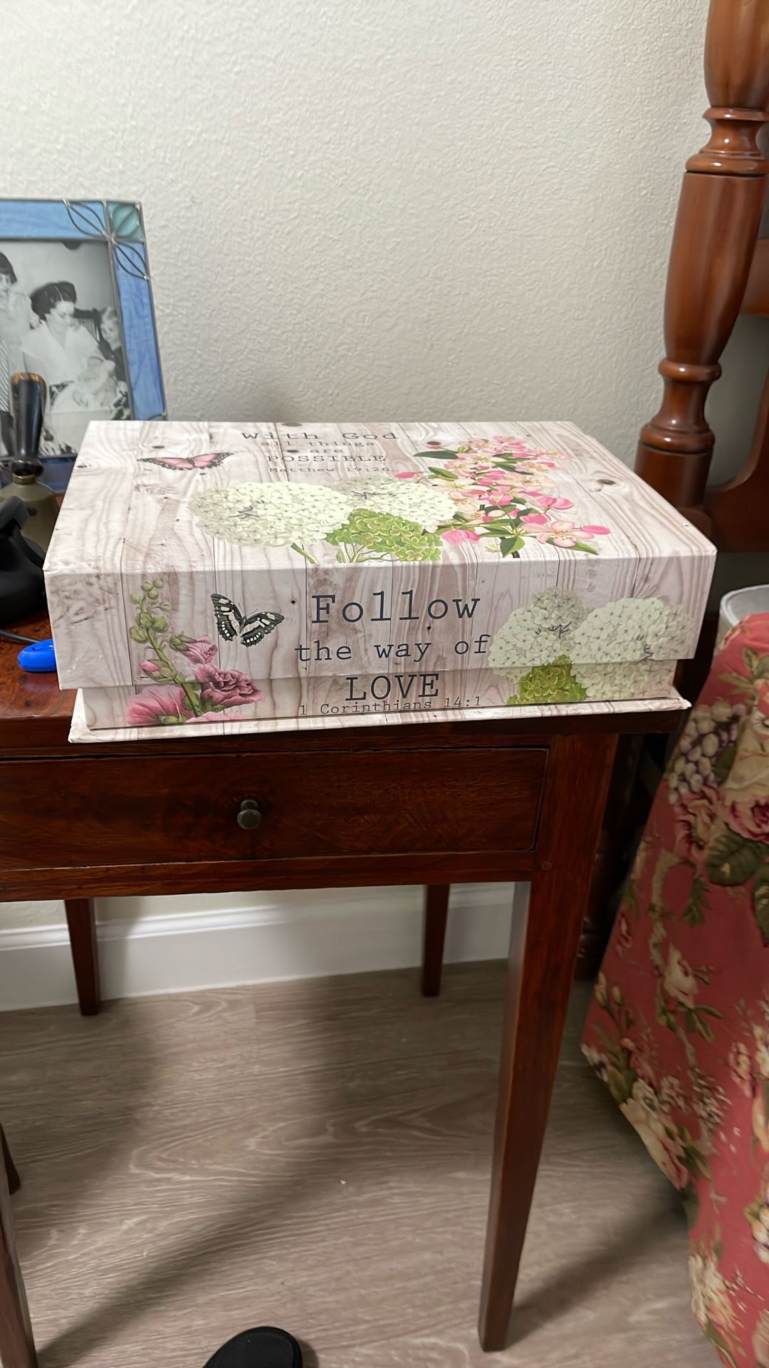 Magnetized Keepsake Box