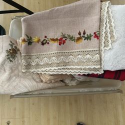 VINTAGE LINENS AND FABRIC