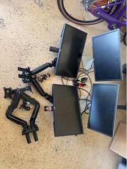 Lot of 4 Dell Monitors. Adjustable Stands. Lot