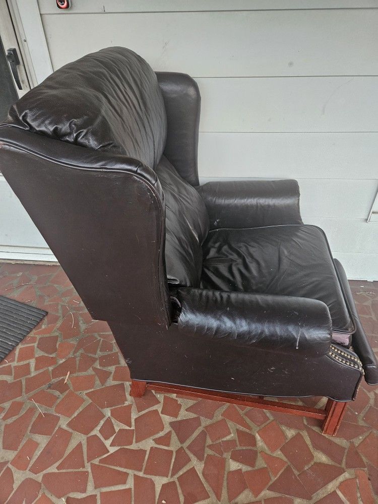 Leather Recliner 