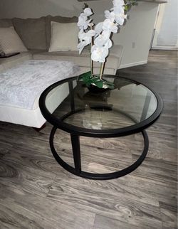 Large round glass coffee table 35” diameter × 17” H PICKUP ONLY $55 OBO