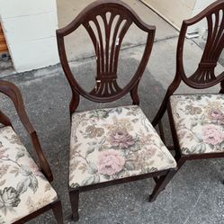 Accent Chairs $5 🍀🎁🍀 Antique Furniture, Vintage Chair, Vintage Furniture.