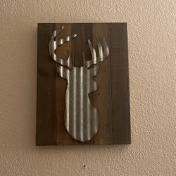 Wood Deer Sign 