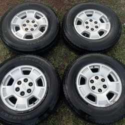 17in Chevy Silverado Truck wheels 6x5.5 (6x139.7) CHEVY SUBURBAN TAHOE GMC SIERRA