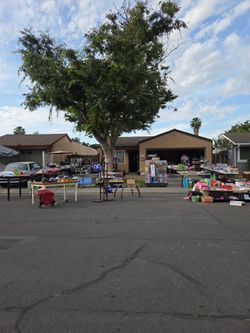 Yardsale sunday 5/3 2304 shortline ct Modesto ca