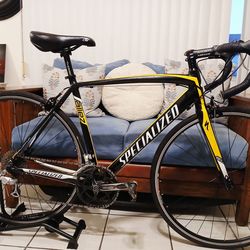 Specialized allez Sport roadbike size 56cm large Shimanno sora 16 speeds..